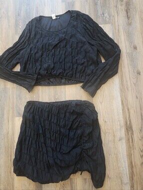 Boohoo Plus Black Textured Mini Dress Two-Piece Set